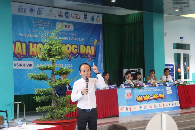 Trường Trung - Tiểu học Pétrus Ký tổ chức chương trình tư vấn hướng nghiệp 2023