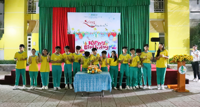 Gala Nội trú THCS - Nơi mỗi trái tim cùng nhịp đập