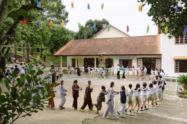 Lan tỏa yêu thương: Đêm Gala Dinner ấm áp và hành trình thiện nguyện của học sinh Pétrus Ký tại Đà Lạt