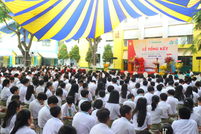 Trường Trung - Tiểu học Pétrus Ký tổ chức Lễ Tổng Kết năm học 2024-2025: Khép lại một hành trình - Mở ra những ước mơ