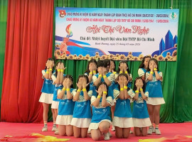 Văn nghệ chào mừng 93 năm ngày thành lập Đoàn TNCS Hồ Chí Mính